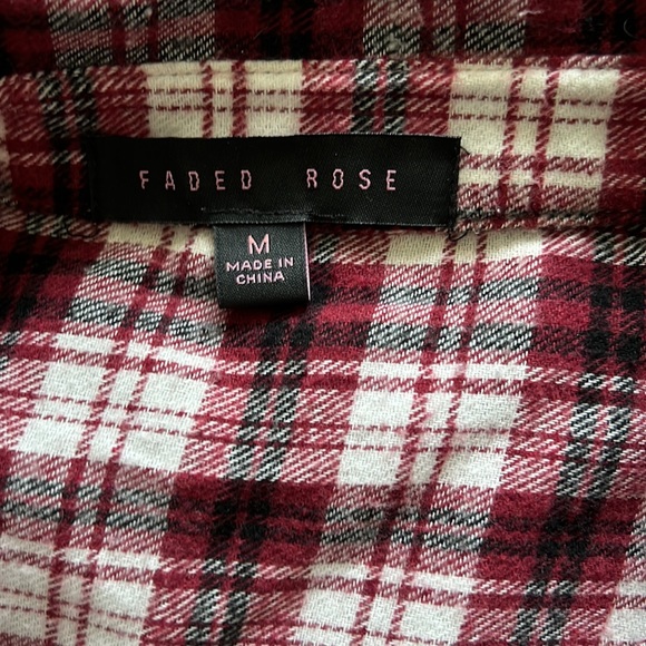 Medium red flannel from Urban Planet - Picture 3 of 3
